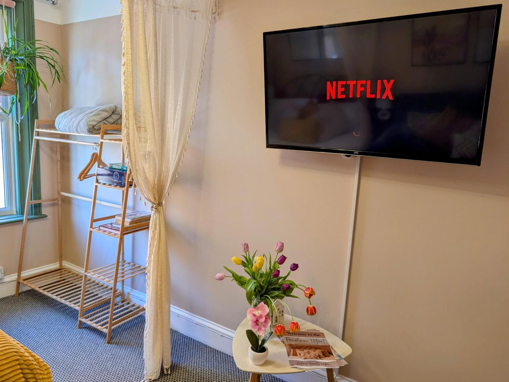 Peacehaven Retreat - 4 Minutes From The Beach! Pet Friendly! Weymouth Buitenkant foto