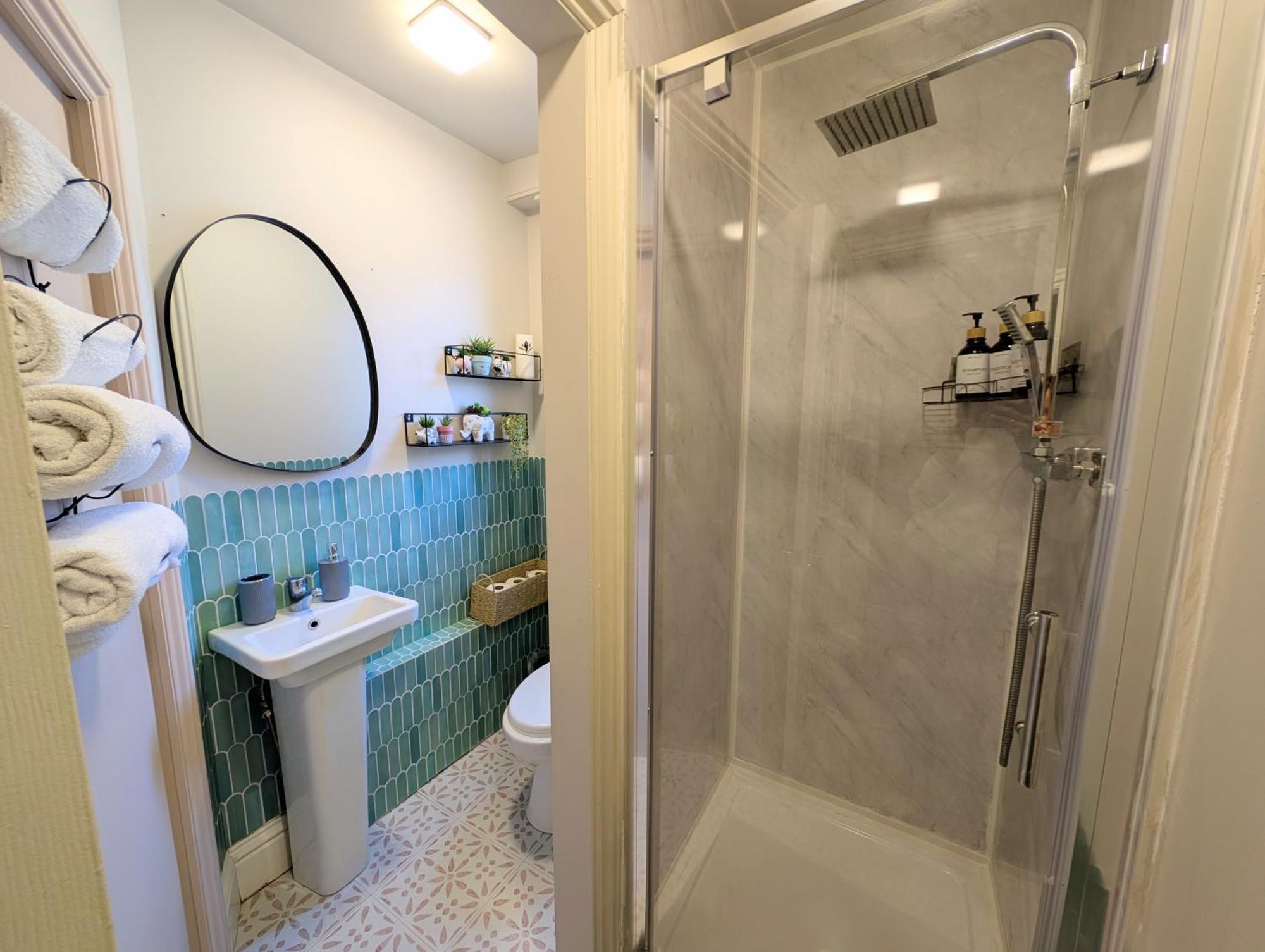 Peacehaven Retreat - 4 Minutes From The Beach! Pet Friendly! Weymouth Buitenkant foto
